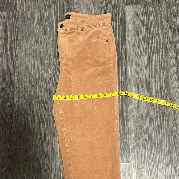 Talbots Women's Straight Leg Jeans in Tan - Picture 7 of 8